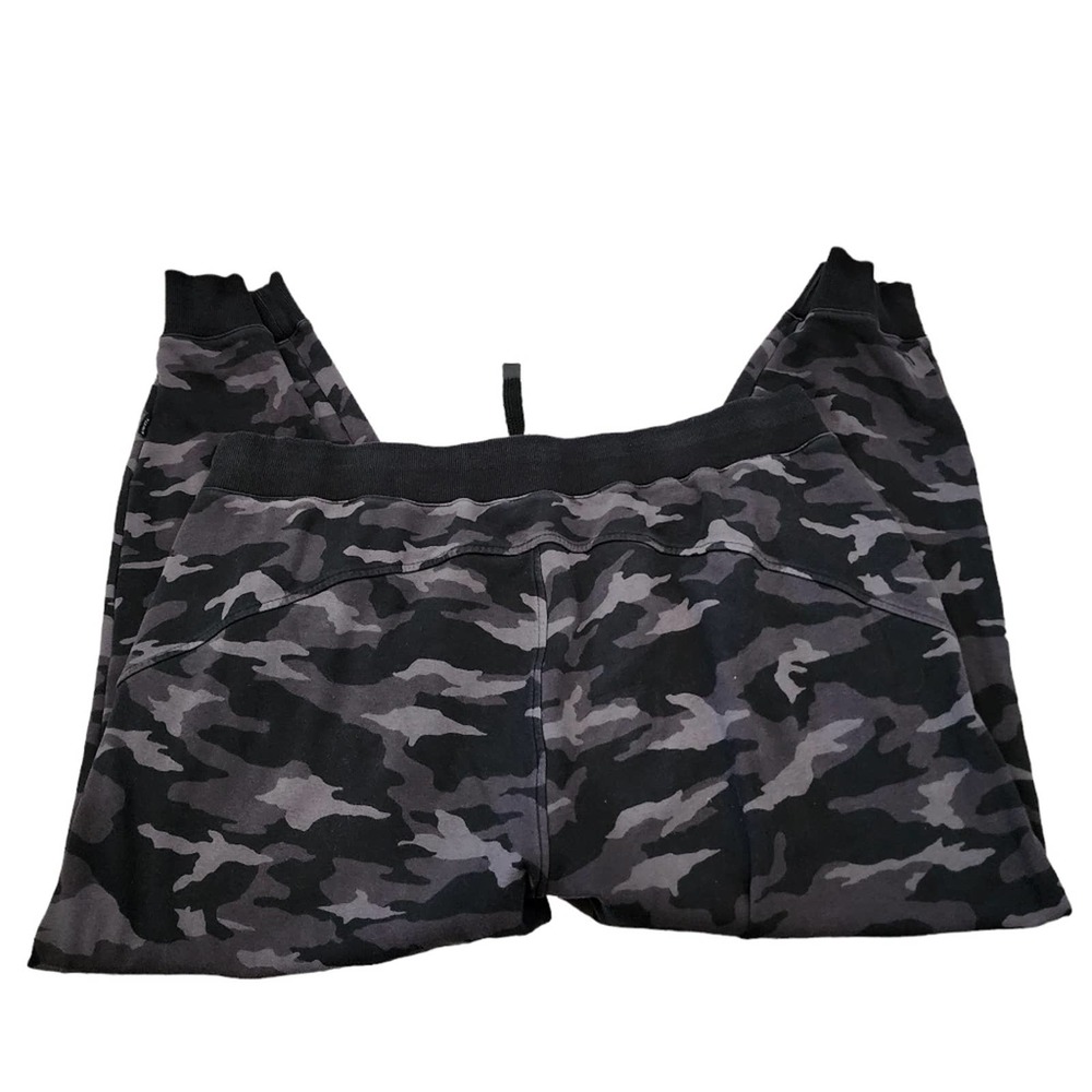 Athleta black camo women's size 2X capri sweatpants - Picture 2 of 7